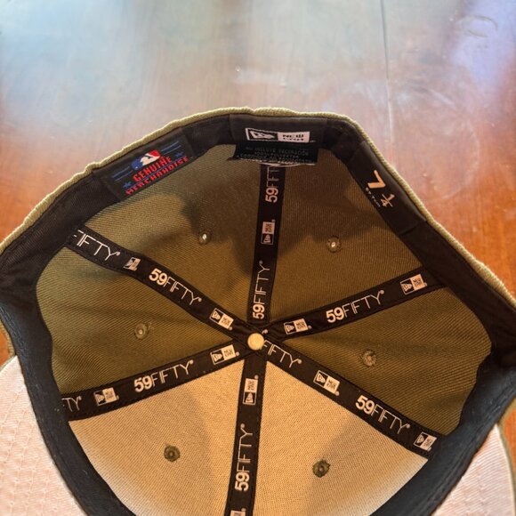 Yankees Fitted Cap - Picture 2 of 4